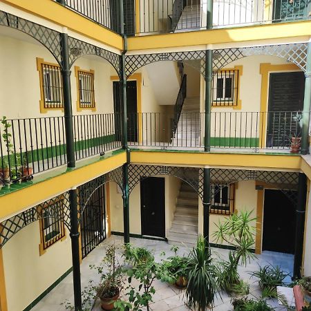 Estudio Rufina.Tranquilidad ,Alameda De Hercules! Seville Luaran gambar
